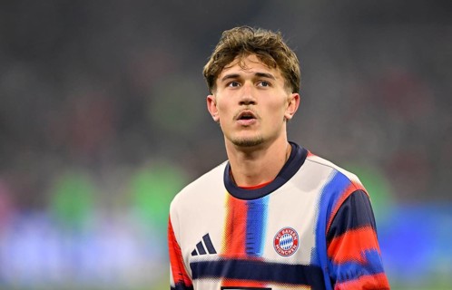 Warm-up Training Tom Bischof FC Bayern Munich FCB (20) portrait Football UEFA Champions League, CL,
