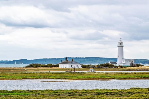 Hurst Point Lighthouse and Hurst Castle, Hurst Spit, Milford on Sea, Lymington, Hampshire, UK