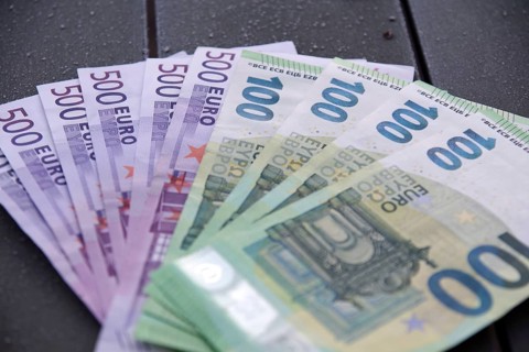 Money, five hundred euros, one hundred euros, cash payment, expensive, banknote, Germany