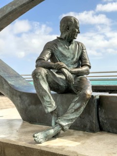La Mirada de César Manrique Statue, Arrecife, Lanzarote, Canary Islands, Spain