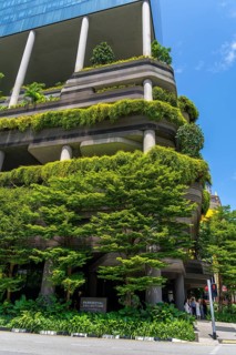 Parkroyal Collection Pickering, luxury five-star hotel with green walls and sky gardens in Central