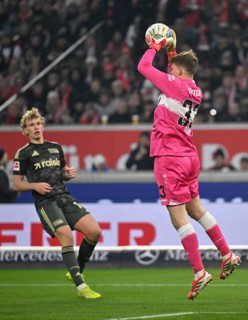 Goalkeeper Alexander Nübel VfB Stuttgart (33) Action eopold Querfeld 1. FC Union Berlin FCU (14)