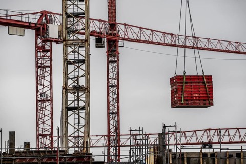 Construction site, a major construction project, apartments and commercial premises, symbolic image