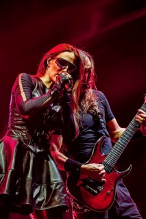 Singer Simone Simons and guitarist Mark Jansen from Epica, live on Arcane Dimensions Tour 2026 at