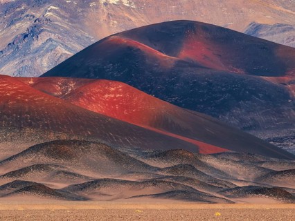 Jote Volcano, red and black volcanic rocks caused by lava composition and oxidation, Antofagasta de