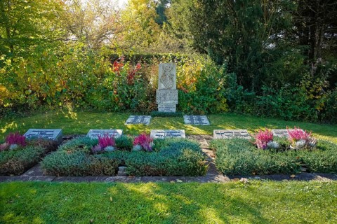Tombstone of the ducal family, graves, memorial, in the back memorial stone in memory of the ducal