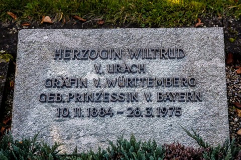 Tombstone of Duchess Wiltrud of Urach, Countess of Württemberg, née Princess of Bavaria, 1884 to