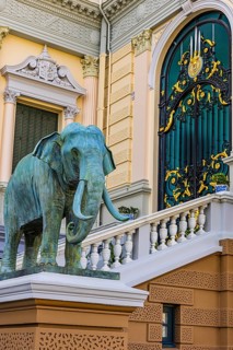 The Grand Royal Palace, an elephant statue adorns the side entrance of the Chakri Maha Prasad