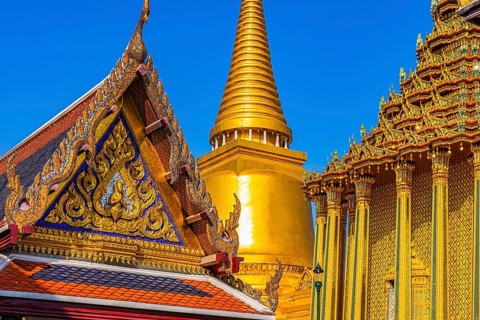 The Grand Royal Palace, Wat Phra Kaeo Buddhist Temple, the Golden Chedi, Phra Nakhon, Bangkok,