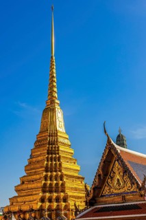 The Grand Royal Palace, Wat Phra Kaeo Buddhist Temple, the Golden Chedi, Phra Nakhon, Bangkok,