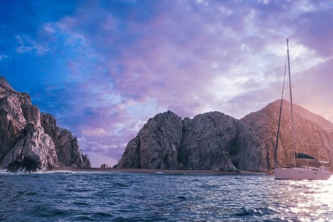 Scenic tourist destination Arch of Cabo San Lucas, El Arco, close to Playa Amantes Lovers Beach