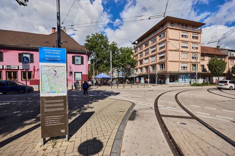 Site plan, public city map, sign for the building, general architecture, commercial buildings,