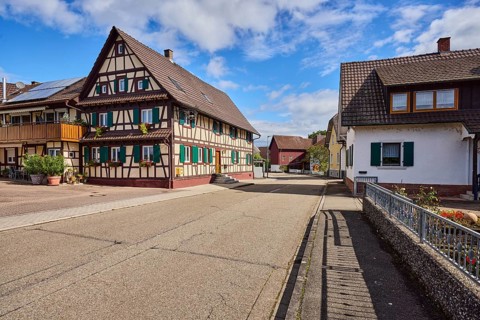 Historic half-timbered house, houses, general development, street, blue sky, cumulus clouds,
