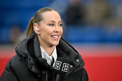 DAZN reporter presenter Sylvia Walker interviewed microphone micro logo portrait smiling PreZero