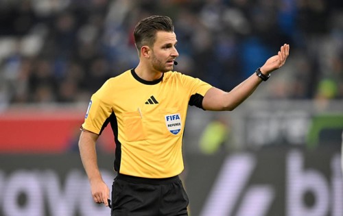 Referee Daniel Schlager Gesture PreZero Arena, Sinsheim, Baden-Württemberg, Germany