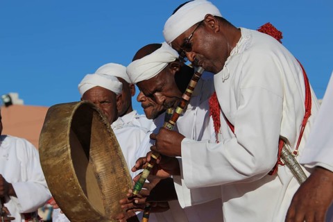 Musicians play traditional instruments at the Berber Festival, Ma El Kelâa m'Gouna, Fête des Roses,