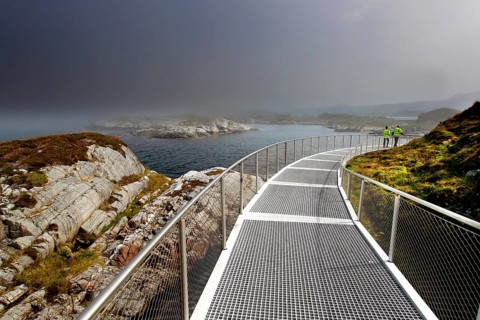 Eldhusøya viewpoint along Atlanterhavsveien with sea views and dramatic clouds, Lauvøyford, Møre og