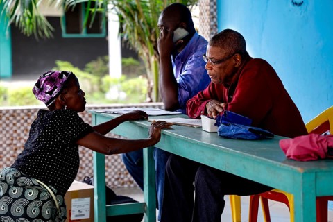 Consultation in an outdoor outpatient ward for mentally ill people, Mbahiakro, null, Côte d'Ivoire