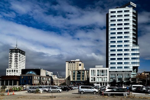 View of modern skyscrapers in Christchurch under cloudy sky, Christchurch, Canterbury, New Zealand
