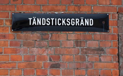 Street sign Tändsticksgränd on brick wall, Tändsticksmuseet match museum or match museum,