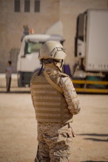 In Seiyun, Yemen on January 04, 2026, soldiers of the Yemeni Armed Forces take full control of the