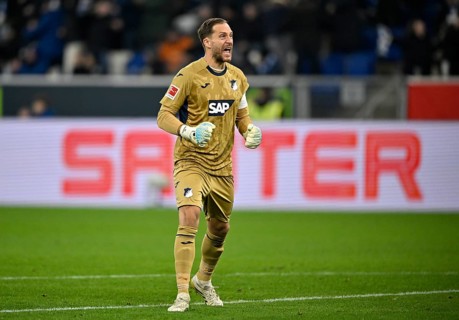 Goal celebration goalkeeper Oliver Baumann TSG 1899 Hoffenheim (01) in the background perimeter