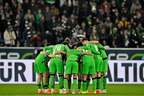 Team building, group of teams in front of the start of the game Borussia Mönchengladbach BMG