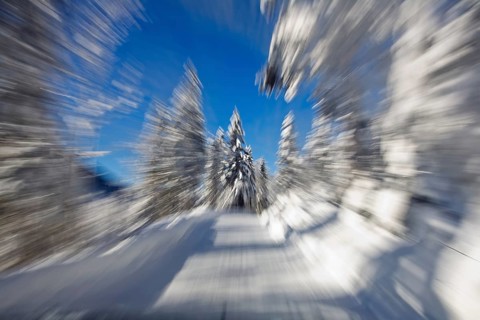 Driving on winter road, road traffic, Oberbayern, Germany/driving in winter, Upper Bavaria, Germany