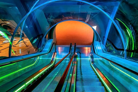 Escalator under the largest aquarium in Dohar, 6 million liters capacity, at the old port and the