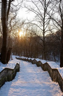 Snow-covered staircase with evening sun in Volkspark Friedrichshain on 07.01.2026