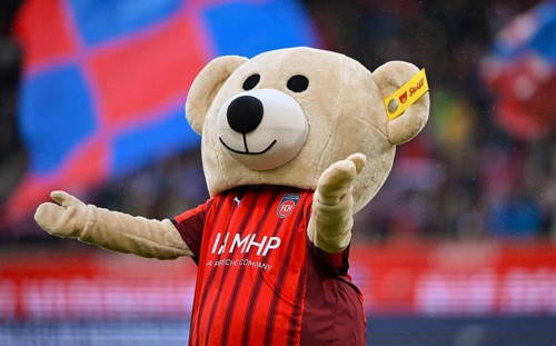 Mascot Paule 1. FC Heidenheim 1846 FCH Gesture Gesture Voith-Arena, Heidenheim, Baden-Württemberg,