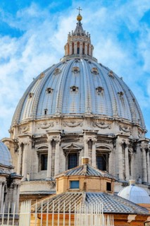 View of dome of St. Peter's Basilica built by Michelangelo, Vatican City, Vatican, Rome, Lazio,
