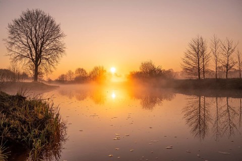 Sunrise on the Hunte near Diepholz, Diepholz, Lower Saxony, Germany