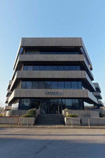 Rank-Xerox House, Brutalist office building, exposed concrete façade, Hentrich, Petschnigg und