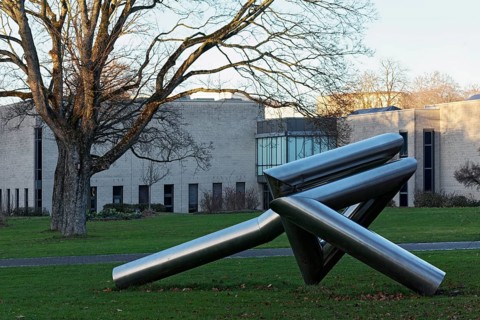 Metal sculpture 17-70 by Erich Hauser, Skulpturenpark Lehmbruck-Museum, Immanuel-Kant-Park,
