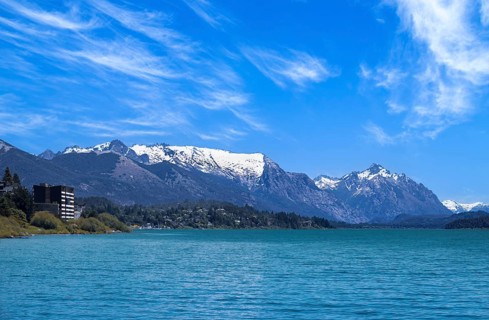 Argentina, Patagonia, Bariloche lake shore of Nahuel Huapi lake close to historic city center