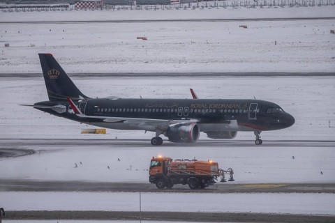 The onset of winter in North Rhine-Westphalia, flight operations were maintained at Düsseldorf
