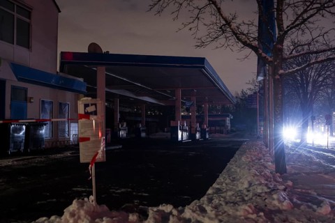 Closed gas station during the extensive power outage in the Steglitz-Zehlendorf district, Berlin,