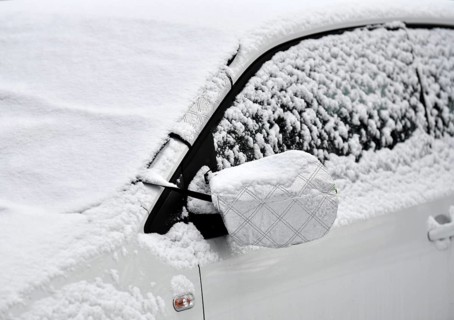 Winter car with windshield cover, on windshield, rearview mirror, thermal window protector, mirror