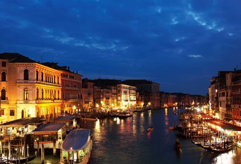View of the Grand Canal from the Rialto Bridge in the evening, Venice, Veneto, Italy
