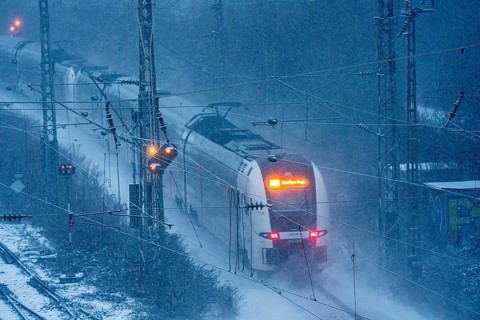 Winter weather, snowfall, RRX, Rhine-Ruhr Express, regional traffic, on the route east, in front of