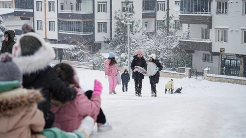 In Gaziantep, Turkey, on December 31, 2025, children and families enjoy winter activities as they