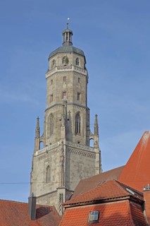 Late Gothic St. Georg church with Daniel church tower, Nördlingen, Bavaria, Germany