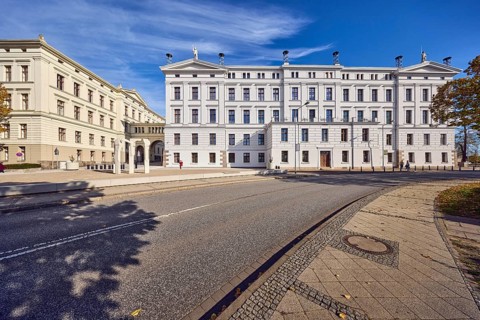 State Chancellery, former college building, architect Carl Heinrich Wünsch, architectural style