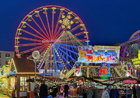 The Christmas market with the Ferris wheel in the evening, Hagen, Ruhr area, North