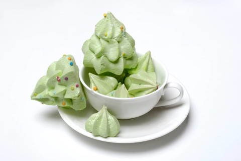 Meringue, meringue in coffee cup