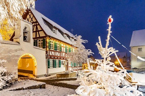 The old town hall in Westerheim in winter. The half-timbered building now houses the guest's house.