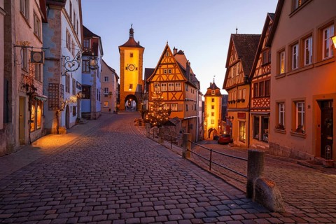 December 25, 2025: Christmastime at Plönlein — Rothenburg ob der Tauber, Bavaria, Germany. Festive