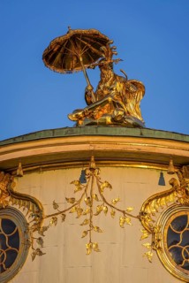 Chinese house in the evening light, tea house with golden sculptures, Sanssouci Park, Potsdam