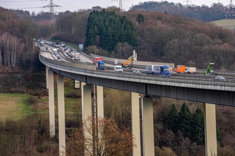 The Wiehl Valley Bridge, A4 motorway, the motorway bridge is considered extremely dilapidated,